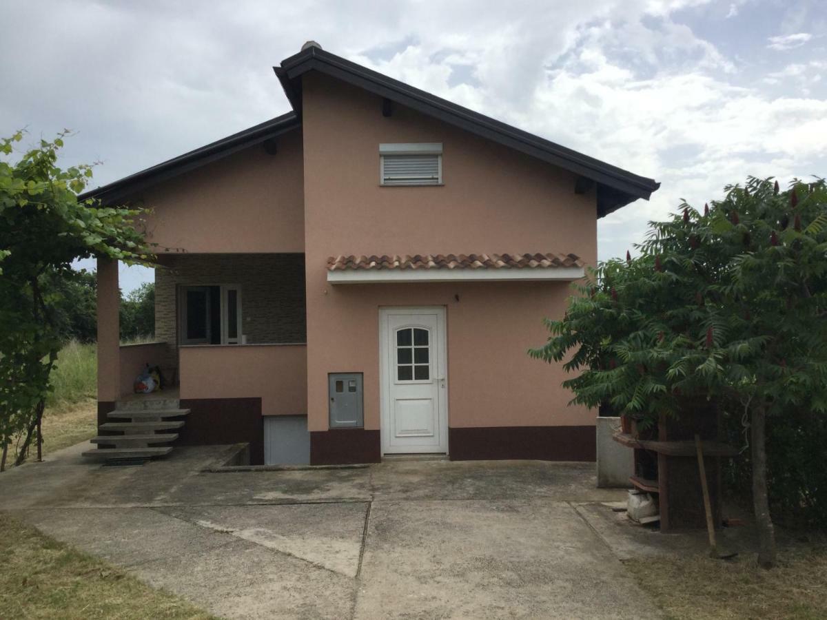 Holiday Home Begonja بريفلاكا الغرفة الصورة